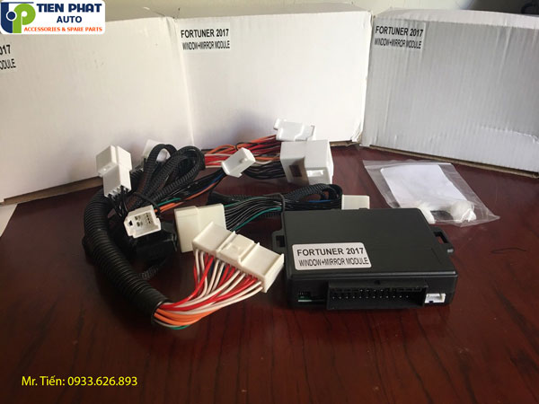 Lắp đặt bộ gập gương lên xuống kính tự động cho Toyota Fortuner