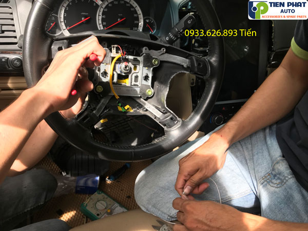 Độ nút điều khiển âm thanh trên vô lăng cho xe Chevrolet Captiva 2007-2010