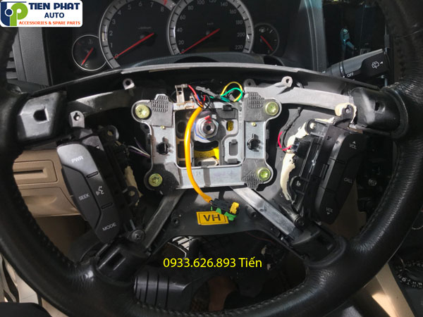 Độ nút điều khiển âm thanh trên vô lăng cho xe Chevrolet Captiva 2007-2010
