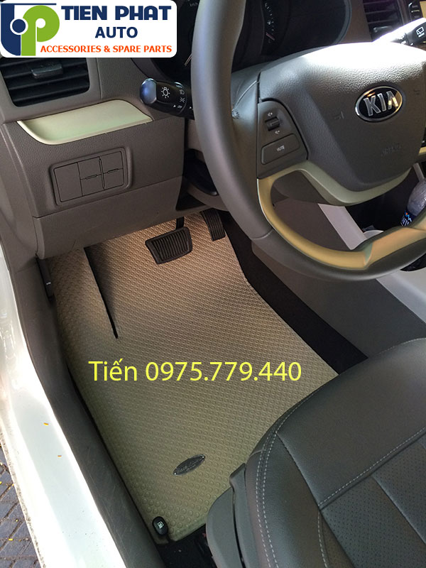 Thảm lót sàn ô tô cao su 3D