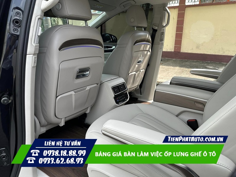 Bàn làm việc ốp lưng ghế ô tô có thể gấp gọn khi không sử dụng