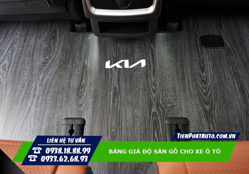 Lót sàn gỗ ô tô giúp vệ sinh xe cũng trở nên dễ dàng hơn