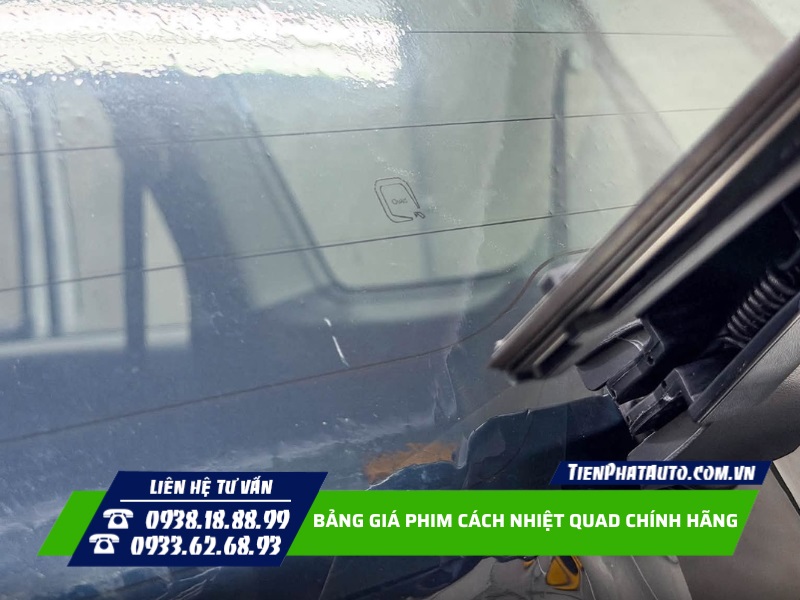 Quad là thương hiệu phim cách nhiệt ô tô chống tia UV 100% Quad là thương hiệu phim cách nhiệt ô tô chống tia UV 100%