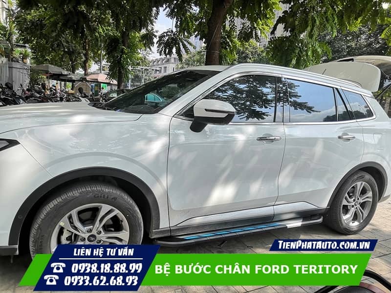 Lắp bệ bước Ford Territory mang lại nhiều sự tiện lợi