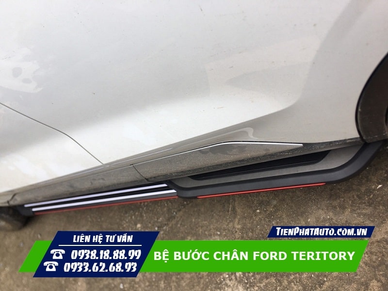 Bệ bước chân Ford Territory là phụ kiện được khá nhiều khách hàng quan tâm