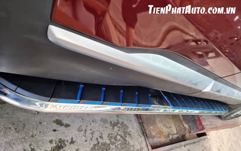 Bệ bước chân Santafe 2021 - 2022 thiết kế chuẩn phom xe lắp như zin