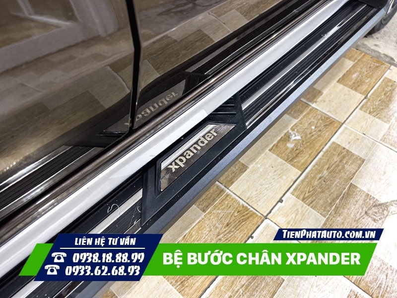 Bệ bước chân Xpander 2023 là phụ kiện cần thiết nên lắp thêm cho xe