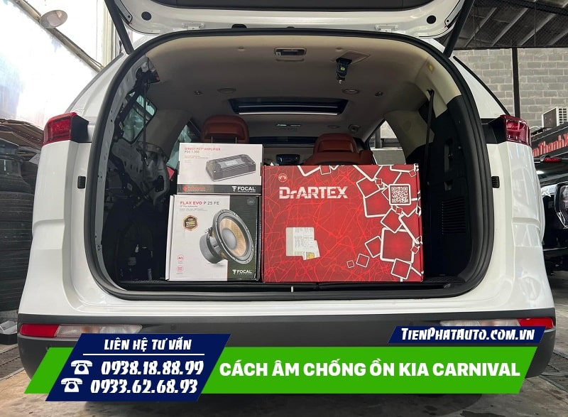 Dán cách âm cho xe Kia Carnival là giải pháp chống ồn hiệu quả