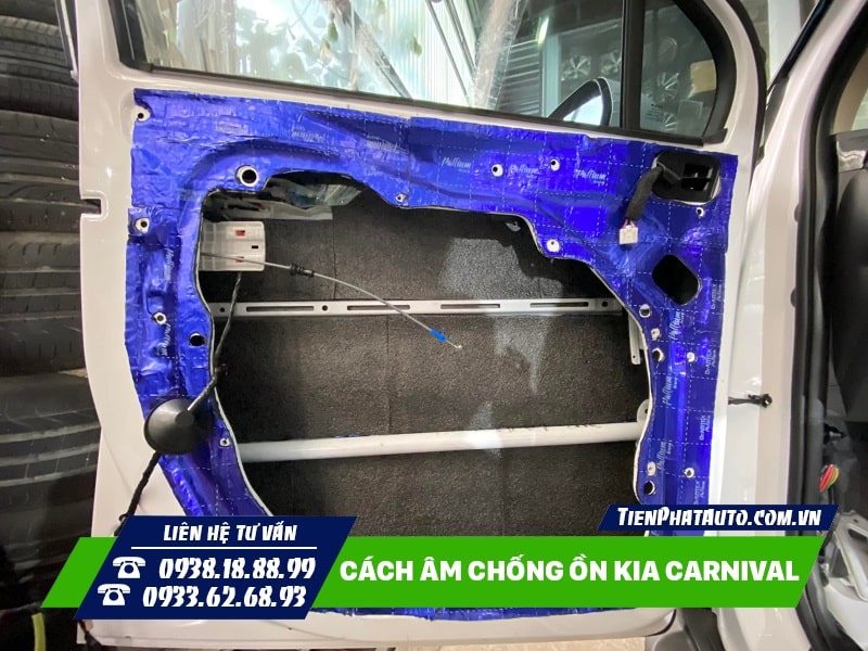 Hình ảnh cách âm chống ồn Kia Carnival ở vị trí cửa xe