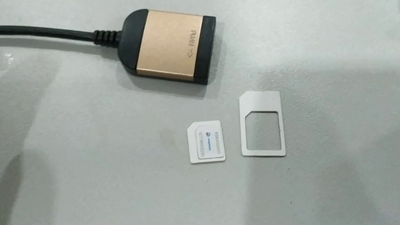 Gắn sim không đúng cách là lý do làm màn hình Android oto không nhận Sim