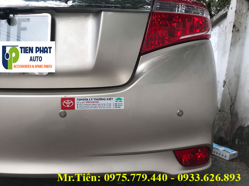 cam-bien-lui-xe-Toyota-Vios
