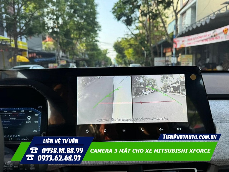 Các góc quay được tích hợp hiển thị theo tín hiệu của xe (xi nhan, gạt lùi, hazard)