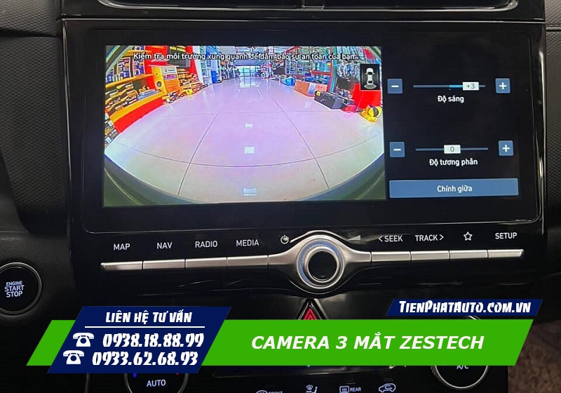 Hình ảnh camera 3 mắt Zestech hiển thị góc quay phía trước