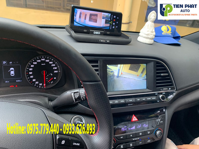 camera-guong-cap-le-cho-xe-elantra2018-1