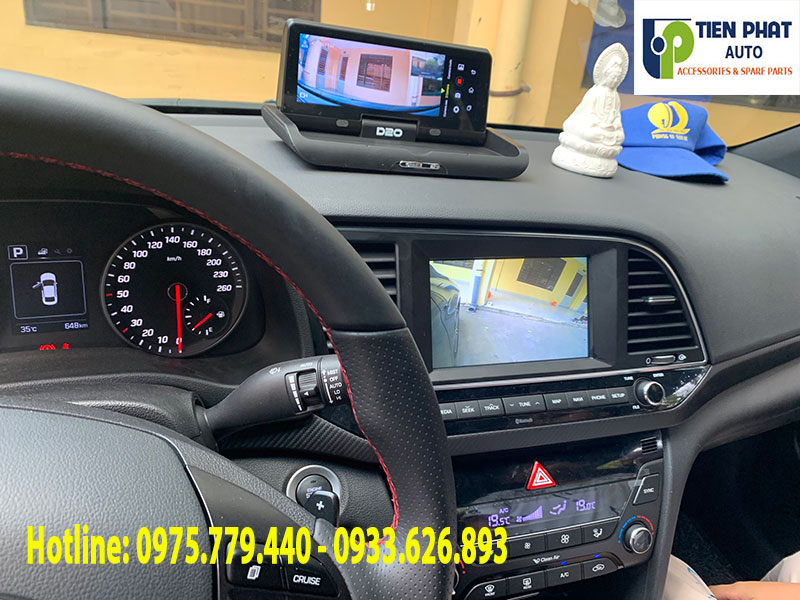 camera-guong-cap-le-cho-xe-elantra2018-3
