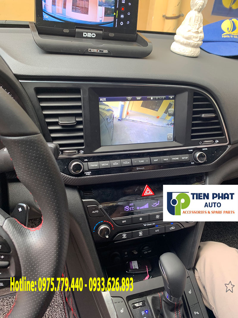 camera-guong-cap-le-cho-xe-elantra2018
