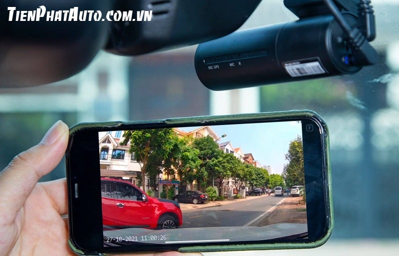 Bạn có thể dễ dàng xem lại hành trình di chuyển của xe ngay trên điện thoại