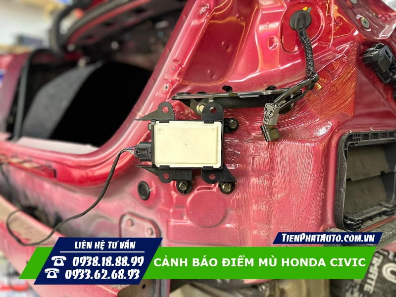Cảnh báo điểm mù cho Honda Civic có khá nhiều sự tiện lợi