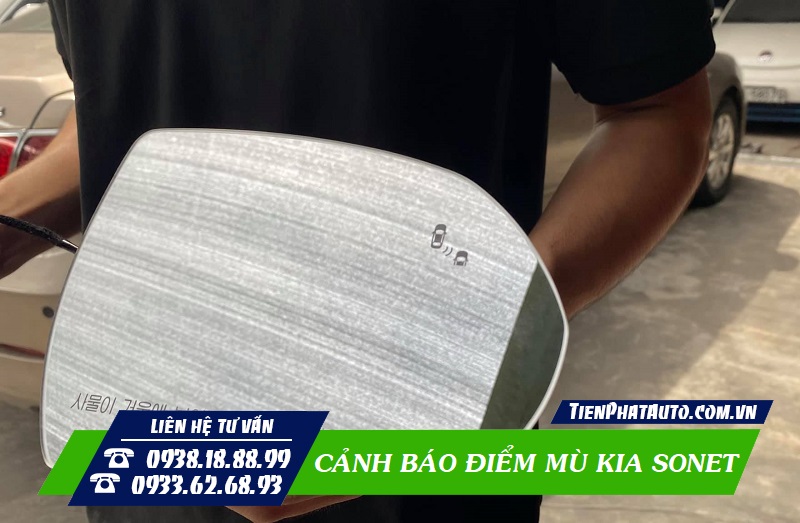 Mặt gương được khắc CNC vô cùng thẩm mỹ và đẹp