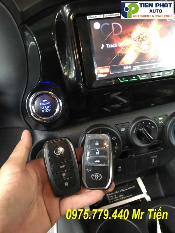 bo chia khoa thong minh smart key cho toyota hilux