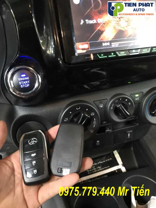 tien phat chuyen lap dat chinh hang nut startop cho toyota hilux 2018