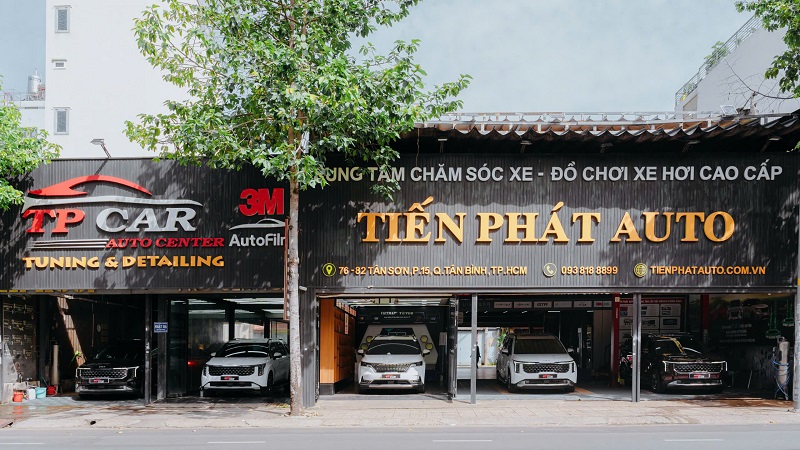 Không gian rộng rãi, trải nghiệm sản phẩm vô cùng tiện lợi