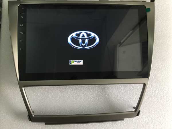 chuyen lap dat man hinh dvd cho toyota camry 2008