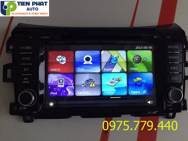 noi lap dat man hinh dvd cho nissan navara 2017