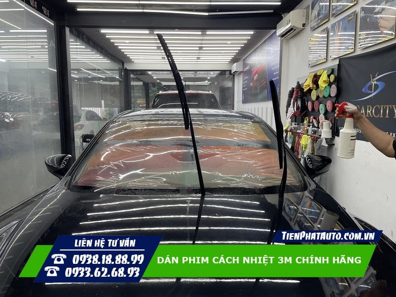 Phim cách nhiệt 3M chính hãng có thể ngăn cản 99% tia UV độc hại Phim cách nhiệt 3M chính hãng có thể ngăn cản 99% tia UV độc hại