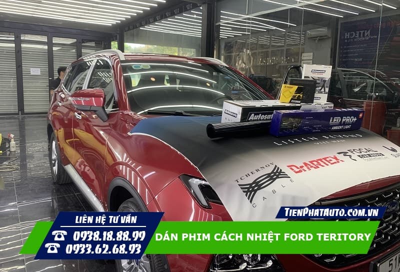 Dán phim cách nhiệt cho Ford Territory là phụ kiện cần thiết không thể thiếu