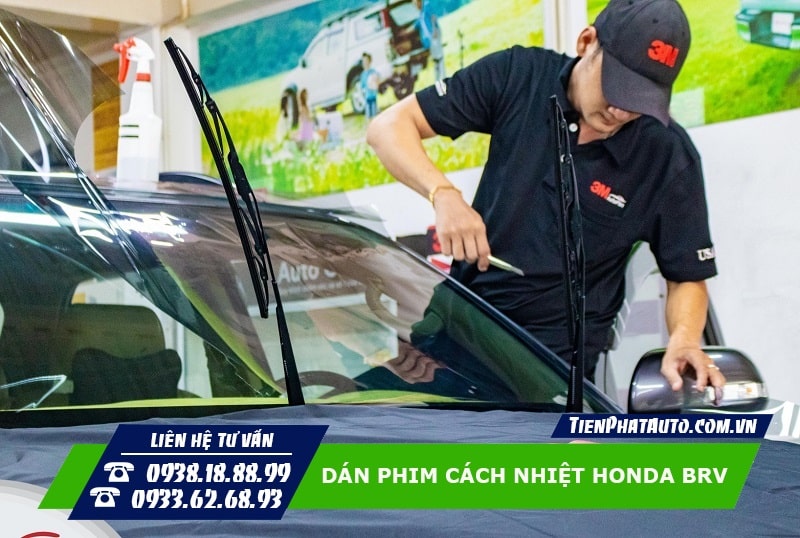 Dán phim cách nhiệt cho Honda BRV là phụ kiện không thể nào thiếu