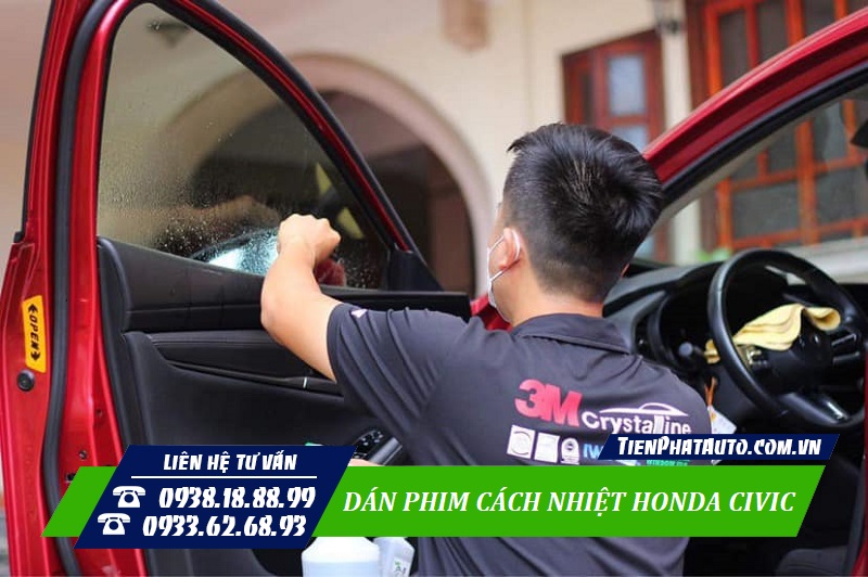 Dán phim cách nhiệt Honda Civic giúp mang lại nhiều sự tiện lợi