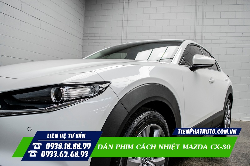 Dán phim cách nhiệt là phụ kiện không thể nào thiếu trên Mazda CX30