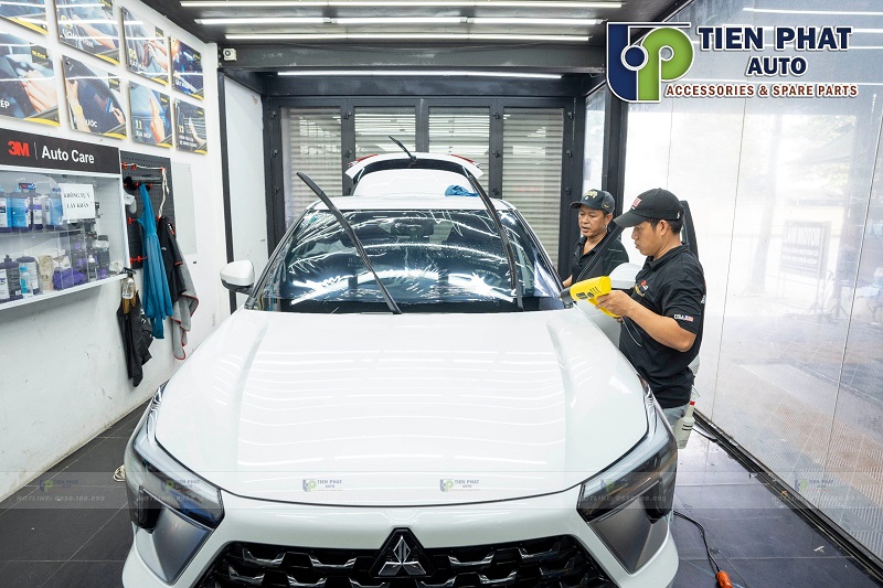 Thi công dán phim cách nhiệt xe Xforce tại Tiến Phát Auto