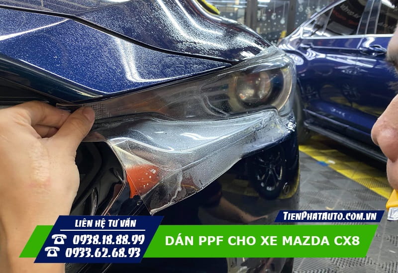 Hình ảnh dán PPF phần đèn pha của xe Mazda CX8