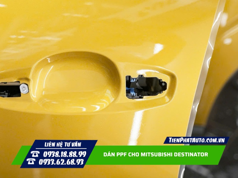 Dán PPF Mitsubishi Destinator tăng độ bóng và giữ xe luôn như mới