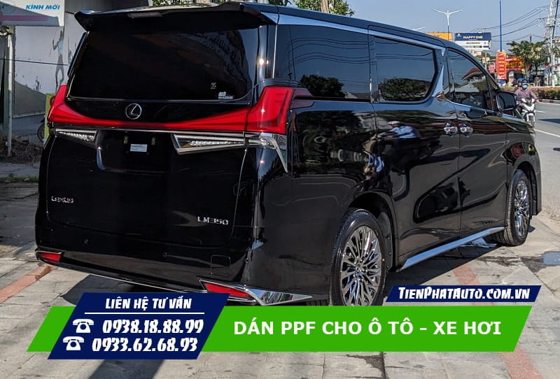 Dán PPF cho ô tô tạo lớp bảo vệ chắc chắn toàn diện cho xe