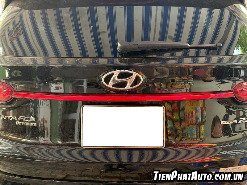 LED cốp Santafe 2019 - 2021 thiết kế đúng chuẩn phom xe