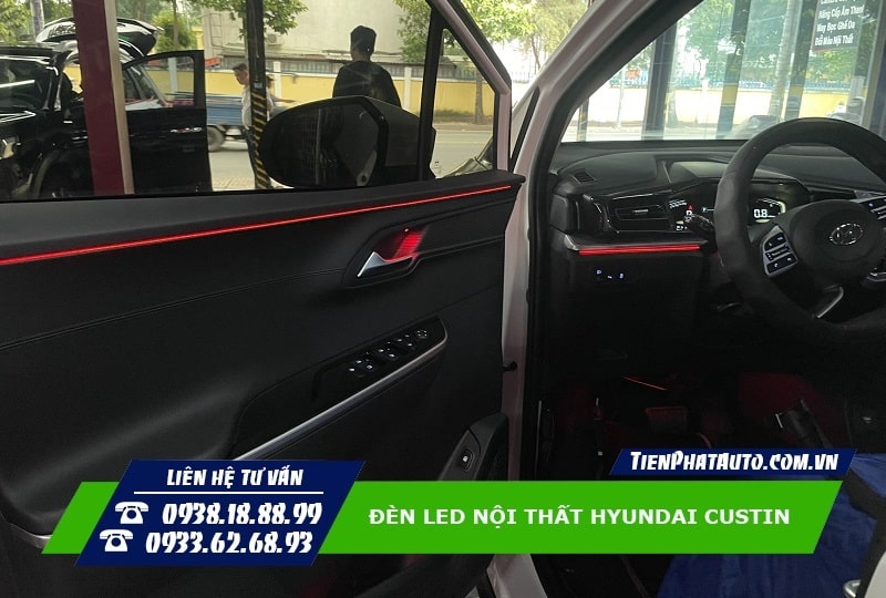 Tiến Phát Auto chuyên lắp đèn LED nội thất cho Hyundai Custin
