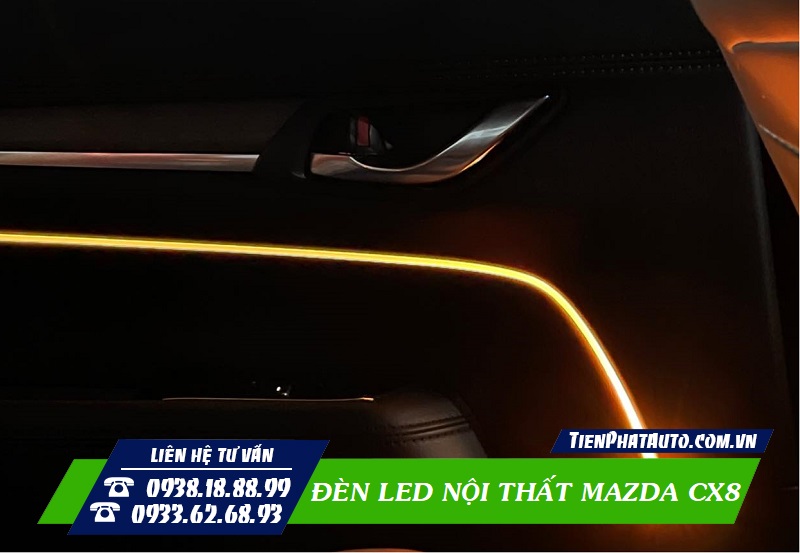 Các đường viền LED chạy dọc theo các bên cửa tạo sự nổi bật và sang trọng
