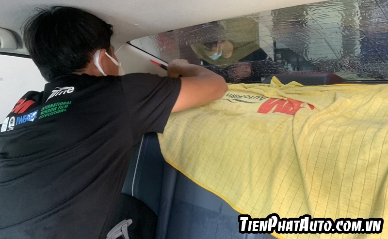 Dán phim cách nhiệt giúp chống nóng và tầm nhìn quan sát được tốt hơn