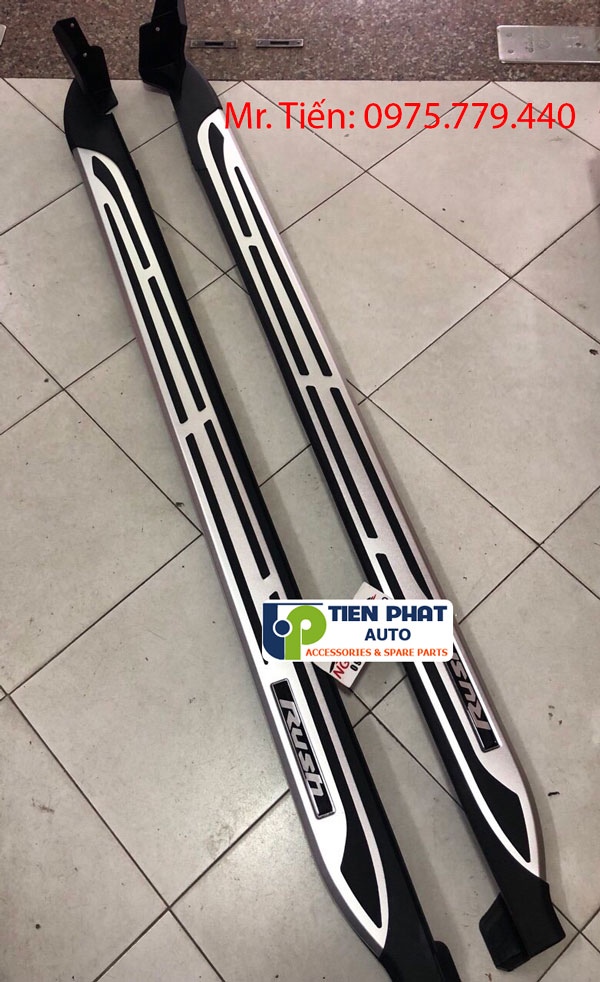 Nẹp chống trầy bước chân - Đồ chơi - phụ kiện chính hãng cho xe toyota rush 2018 -2019