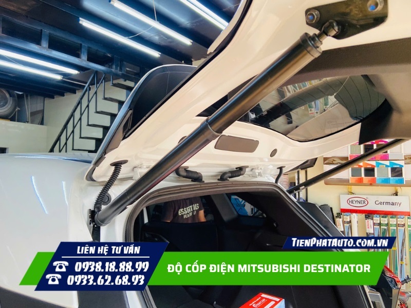 Độ cốp điện Mitsubishi Destinator là trang bị cần thiết không thể bỏ qua