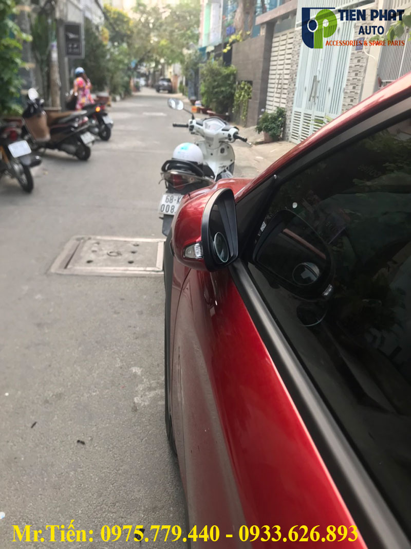 do-gap-guong-cho-o-to-tai-tphcm