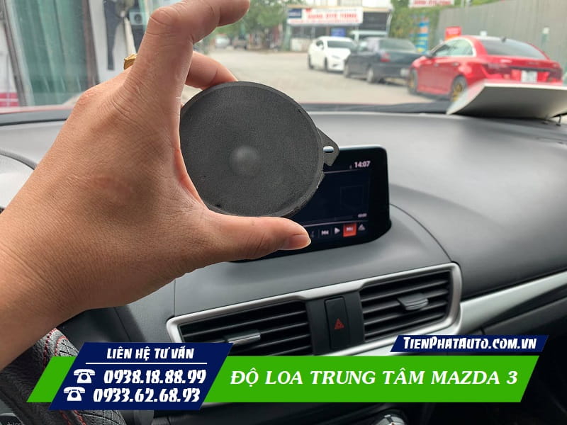 Độ loa trung tâm Mazda 3 giúp cải thiện chất lượng âm thanh tốt hơn