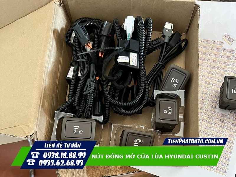 Tiến Phát Auto chuyên độ nút bấm cửa lùa cho xe Hyundai Custin