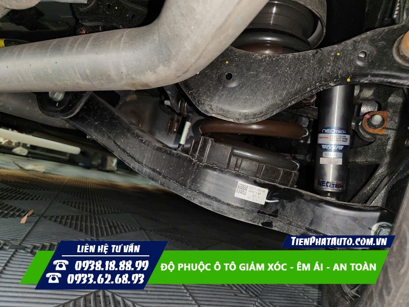 Hệ thống phuộc và lò xo có kích thước lớn giúp nhún ổn định hơn