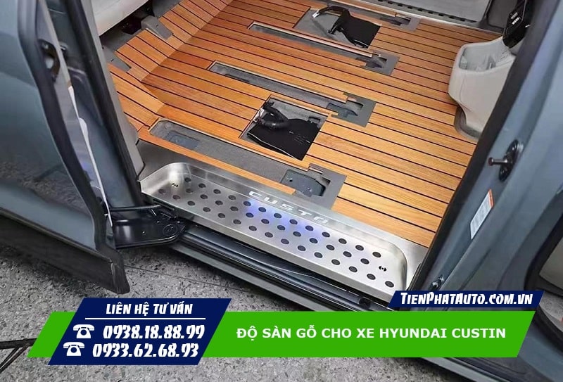 Độ sàn gỗ cho Hyundai Custin giúp tăng sự sang trọng và hiện đại hơn