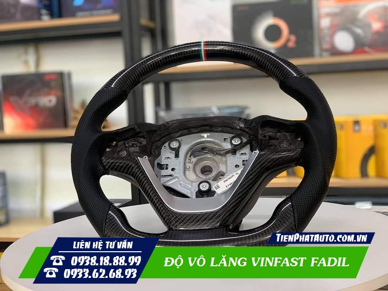 Mẫu vô lăng Cacbon thể thao dành cho xe Vinfast Fadil