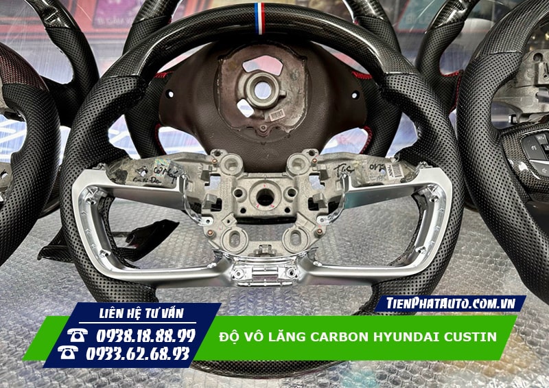 Độ vô lăng Carbon cho Hyundai Custin thêm thể thao và nổi bật
